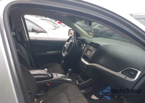 2019 Dodge Journey Se z USA, uszkodzony, nr VIN 3C4PDCBB9KT804614